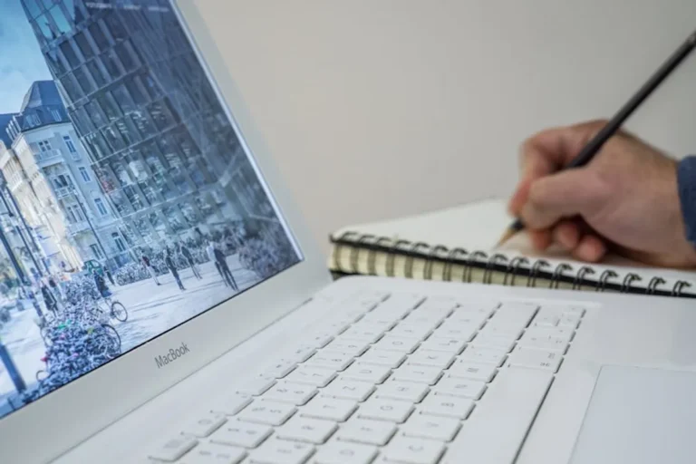 How to Write About Visual Art
