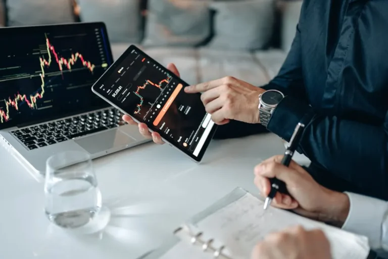 Moneynewsweb Review: What It Is, Features, Risks, and Alternatives